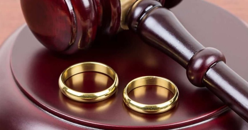 Divorce in Dreams: What Does It Mean?