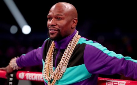 Floyd Mayweather: The Billion-Dollar Boxing Legend