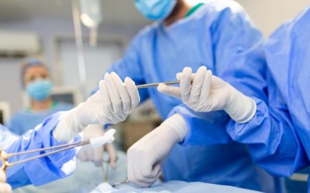 What Does It Mean to Dream of Surgery? Islamic and Psychological Dream Interpretations