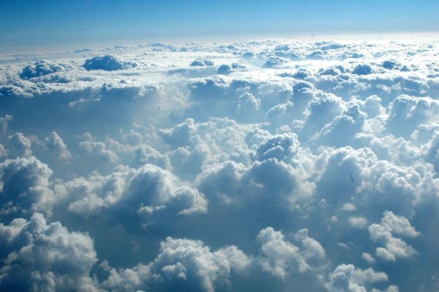What Does It Mean to Dream of the Divine Throne (Arsh)? A Symbol of Spiritual Status and Honor