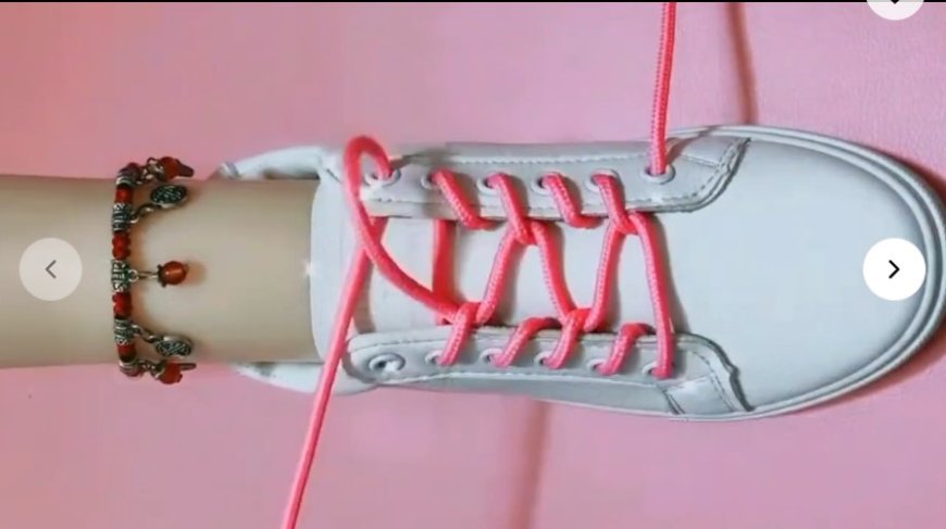 What Does It Mean to Dream of a Shoelace? A Deep Symbolic Analysis