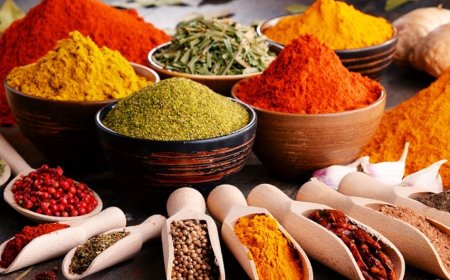 What Does It Mean to See Spices in a Dream? Interpretations Ranging from Wealth to Illness