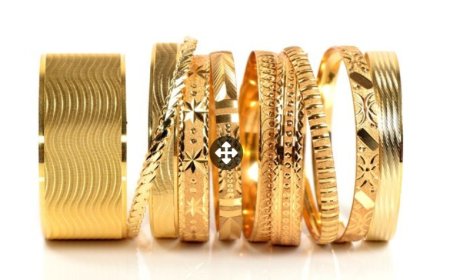 Dreaming of Bracelets: From Wealth to Deception