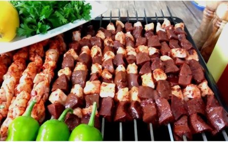 Dreaming of Liver (Ciğer): Signs of Hidden Wealth, Offspring, Safety, and Moral Warnings