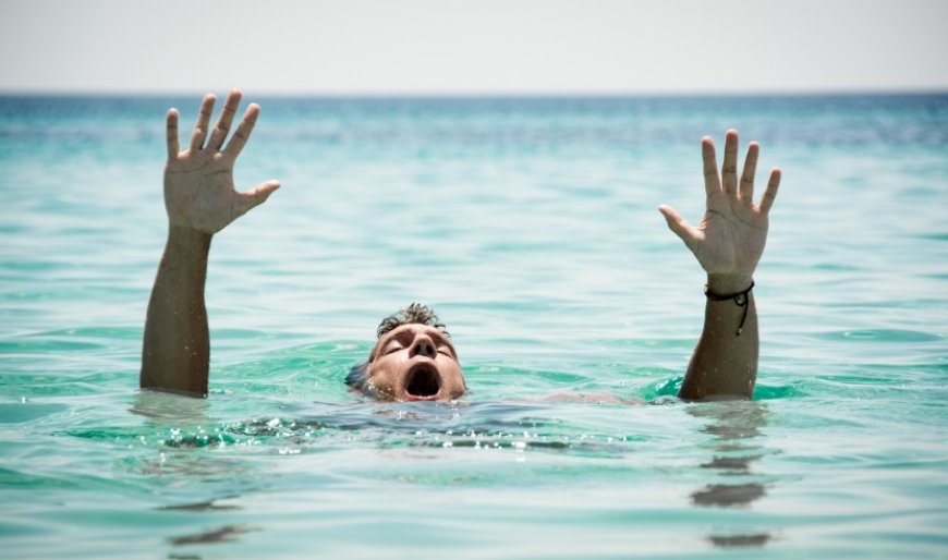 Drowning in a Dream: A Warning Sign—and an Invitation to Reset