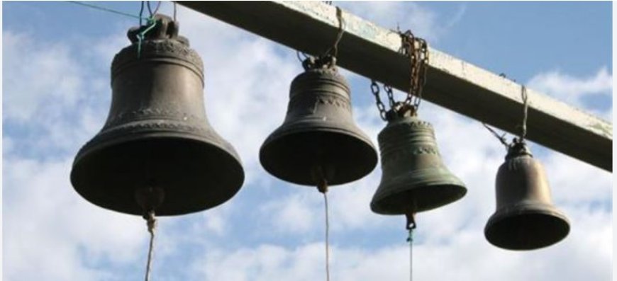 Dreaming of a Bell: Warning, Allegiance, and the Call to Gather