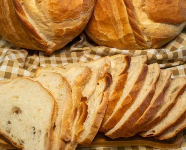 Bread Dreams in Islam: Provision, Knowledge, Blessings and Warnings